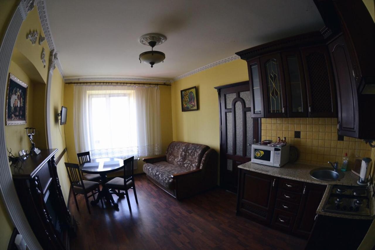 3-Room Apartments In Central City Львів Екстер'єр фото